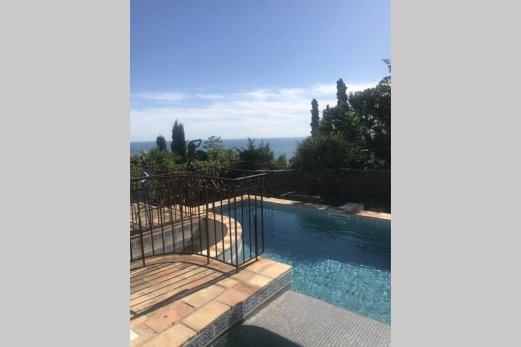 Joli Studio Au Mont St Clair Avec Vue Sur La Mer Appartement Sète Buitenkant foto